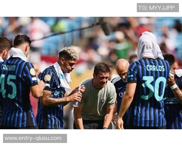 邓弗里斯换下后不满情绪引发齐沃支持愤怒球员的观点